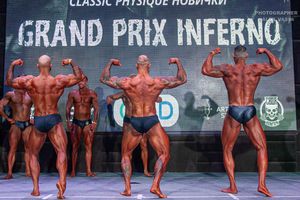 CLASSIC PHYSIQUE НОВИЧКИ